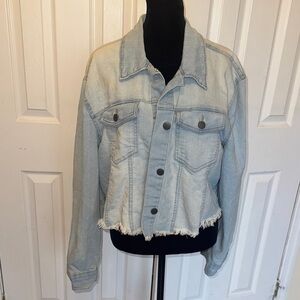 Tinseltown Light Wash Denim Jacket